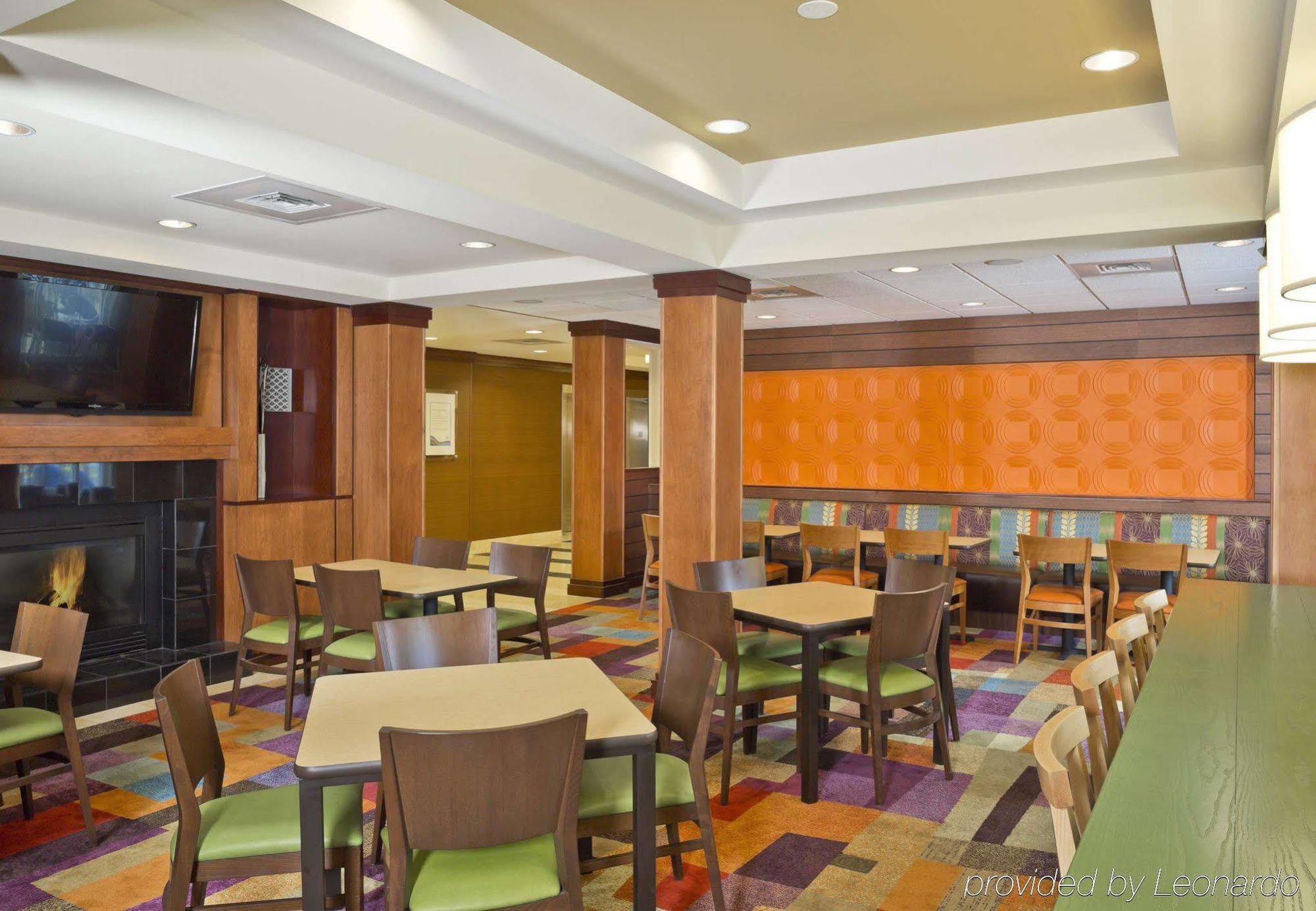 Fairfield Inn & Suites Уайт Марш Екстериор снимка